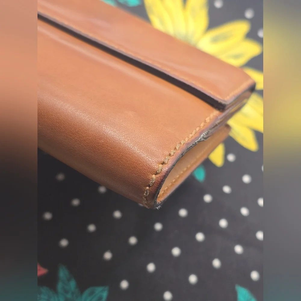 Gucci Brown Leather Bifold Wallet with Interlocking GG Logo - Picture 12 of 17